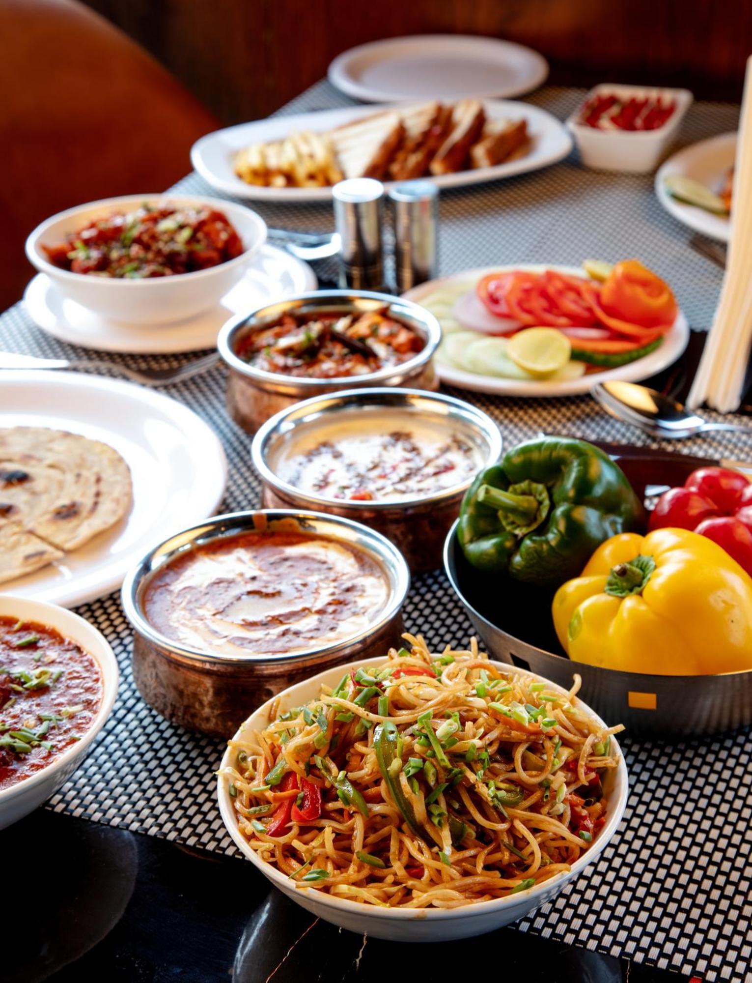 Luxe Resorts - Centrally Heated Air Conditioned Hotel In The Heart Of Kasauli Exteriér fotografie